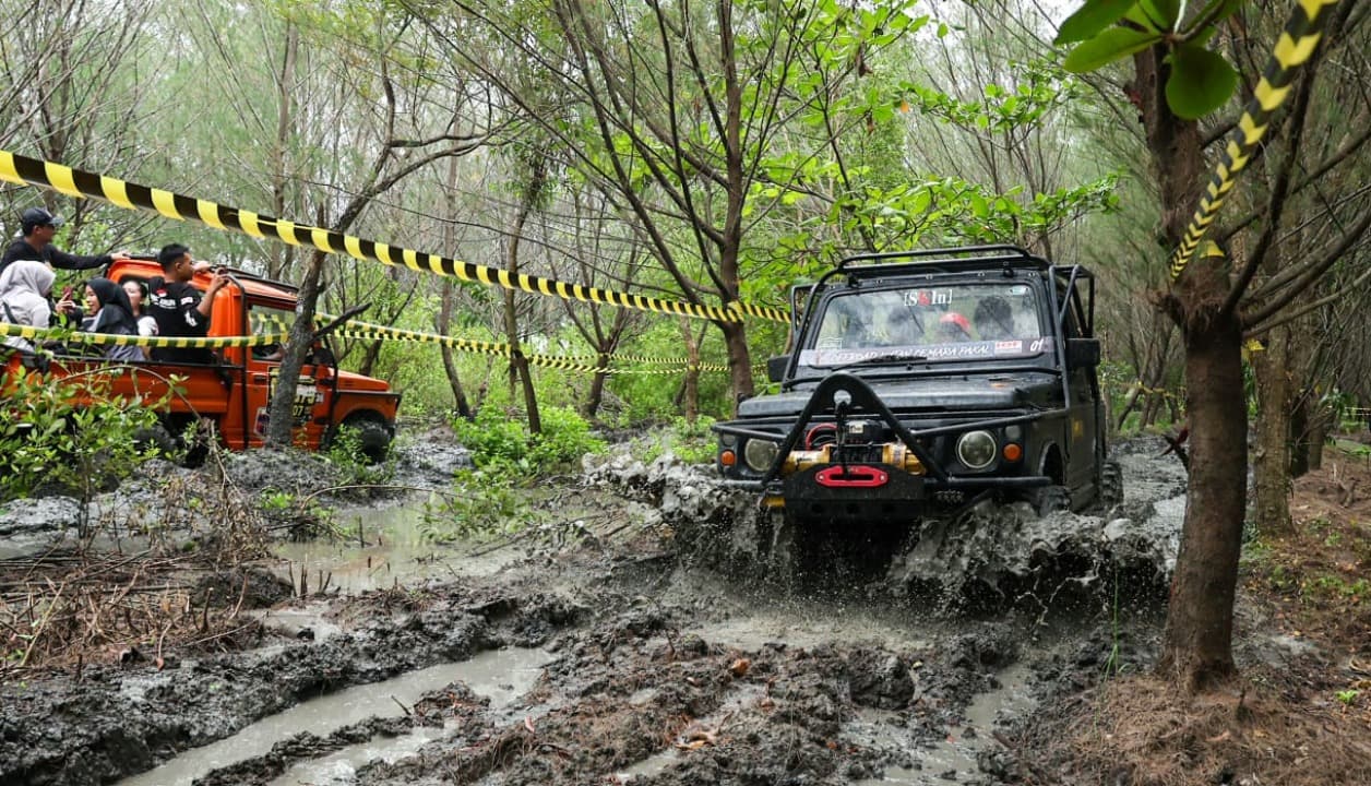 Resmi Dibuka, Wisata Offroad Hutan Cemara Pakal Surabaya Tawarkan Jalur Fun dan Adventure