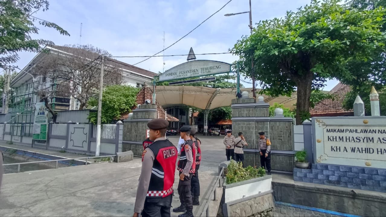 Kapolri Ziarah ke Makam Gus Dur, Wartawan Dilarang Meliput