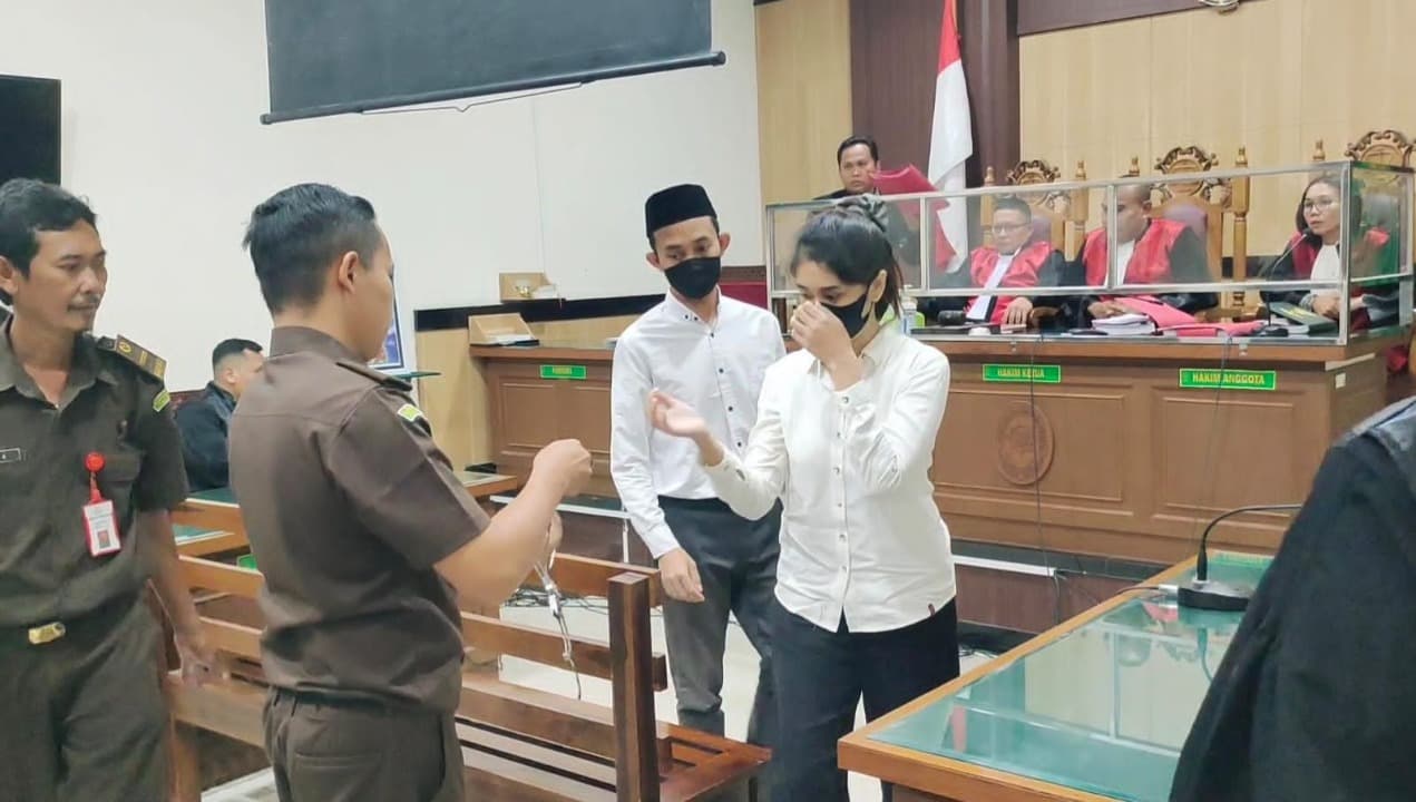 Rekam Adegan Syur, Ichlas dan Viska Divonis 1 Tahun 5 Bulan Penjara