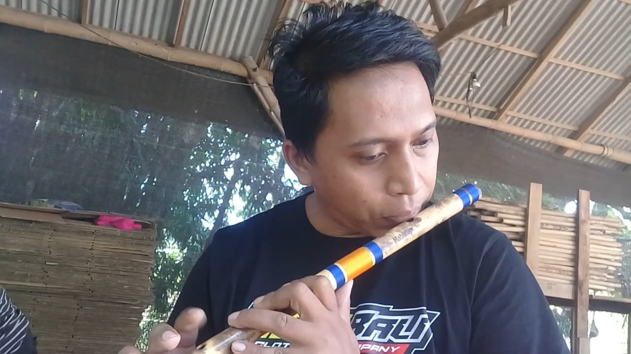 Kadiskop UMP Banyuwangi Siap dukung Penggrajin Seruling, yang Tembus Pasar Internasional