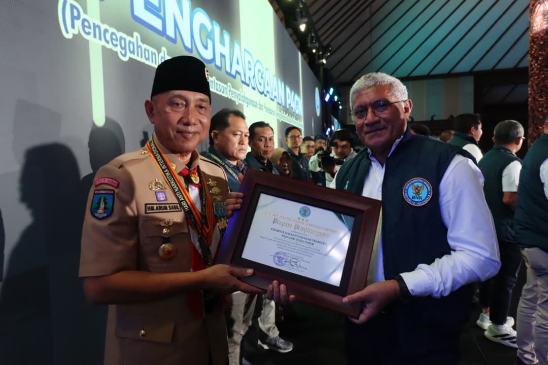 Kwarda Pramuka Jatim Raih Penghargaan dari BNN Atas Kontribusi Berantas Narkoba
