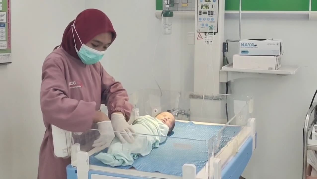 Puluhan Bayi Lahir di Gresik pada 1 Muharram, Orang Tua Harapkan Berkah dan Kebaikan
