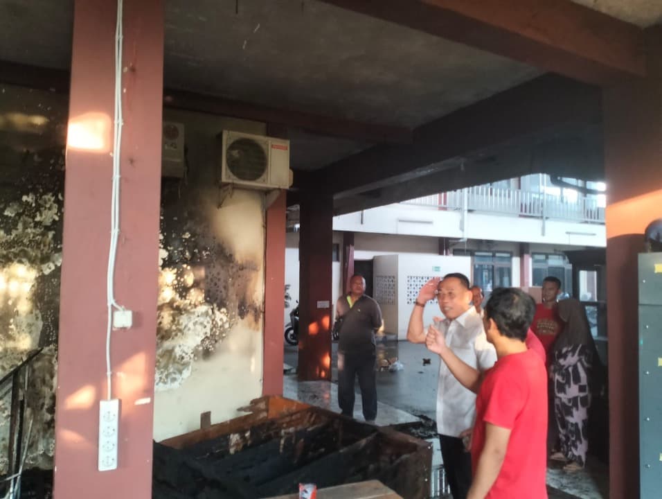AC Korslet, Kantor Dinas PUPR Perakim Kota Mojokerto Terbakar