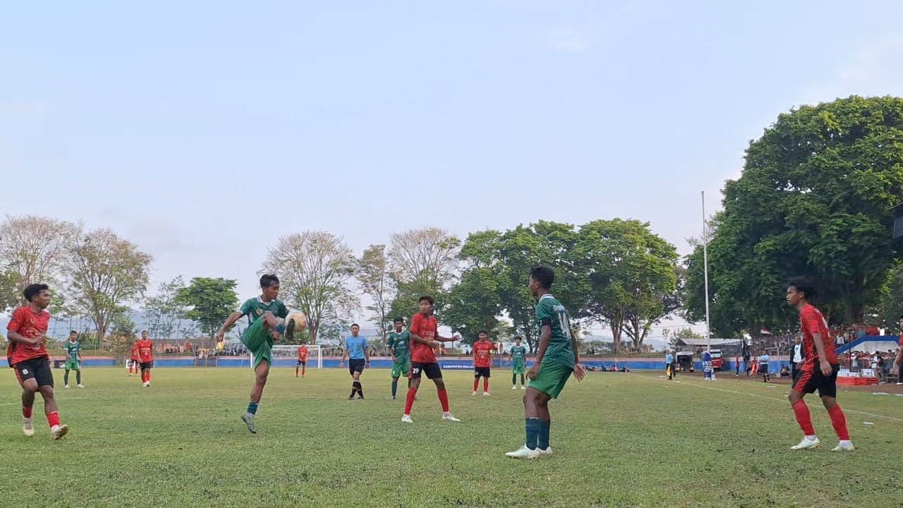 Surabaya Juara Sepak Bola Porprov 2025 usai Tekuk Mojokerto Lewat Adu Penalti