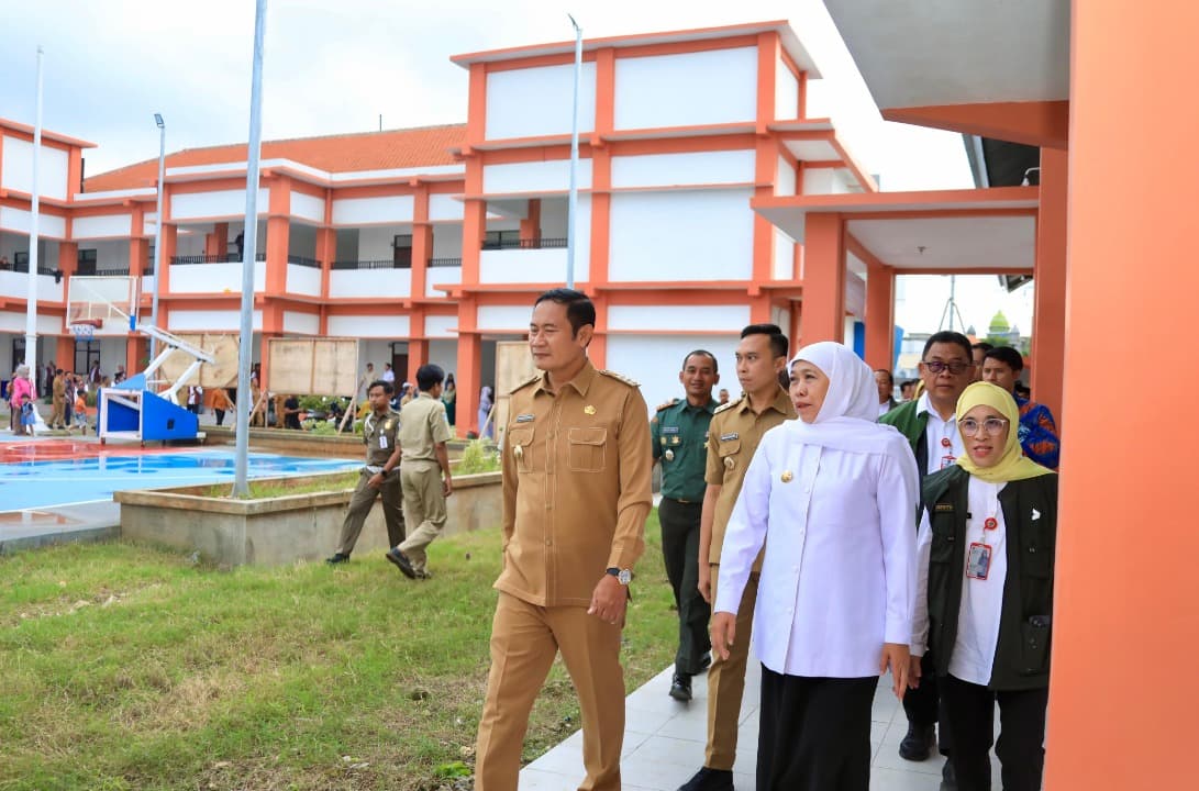 Tinjau Sekolah Rakyat di Lamongan, Gubernur Khofifah Usulkan Dimulai 12 Juli 2025