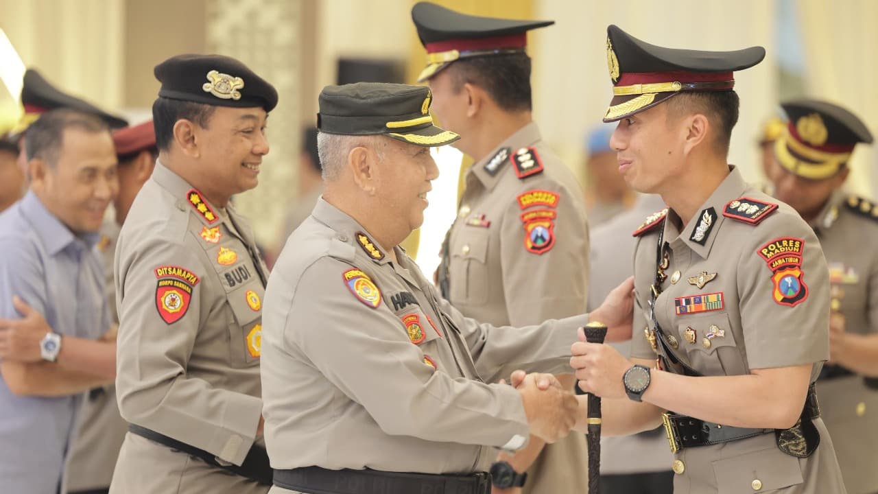 Kapolres Madiun Berganti: AKBP Kemas Indra Natanegara Resmi Gantikan AKBP Mohammad Zainur Rofik