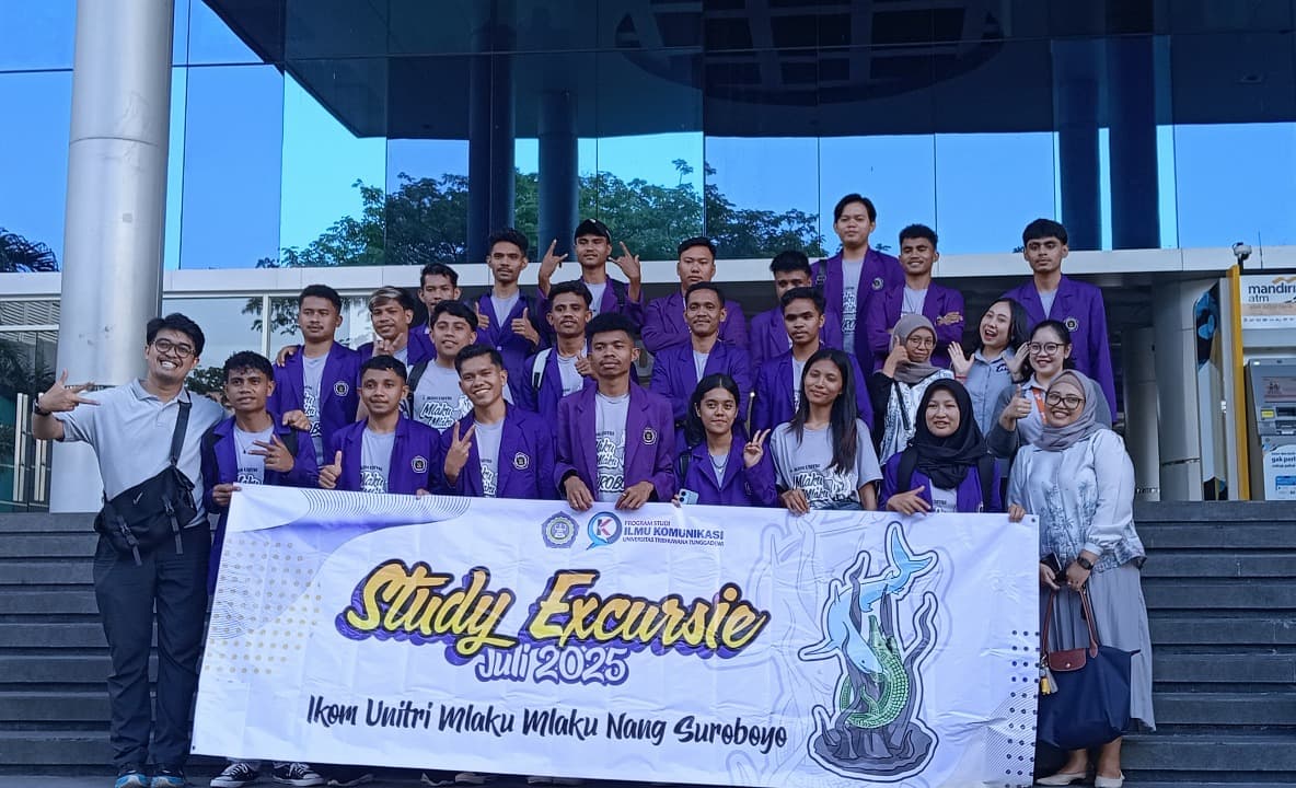 Study Excursie, Mahasiswa Ilmu Komunikasi UNITRI Kunjungi JTV Surabaya