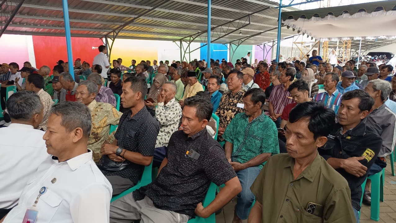 Ratusan Peternak di Pacitan Terima Bantuan Dampak PMK, Maksimal Rp 5 Juta per Orang