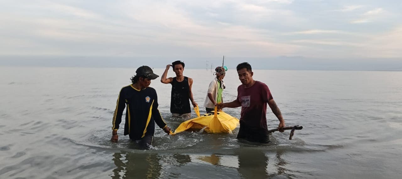 Nelayan Modung Bangkalan Temukan Mayat Terapung di Selat Madura