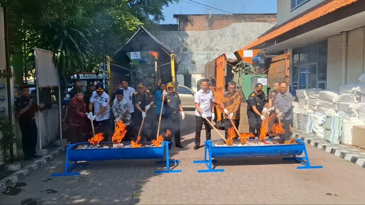 Bea Cukai Ungkap Hasil Penindakan Rokok Ilegal dan Dorong Pendekatan Sosio Kultural