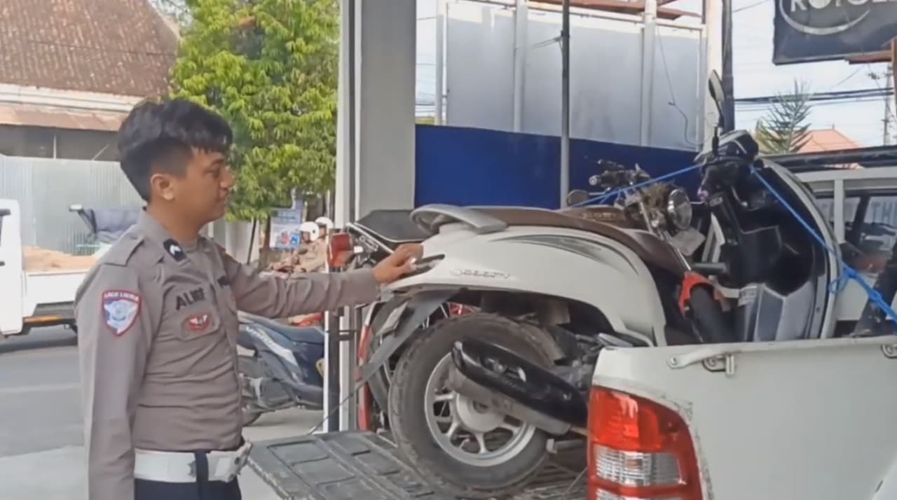 Laka Maut di Lajing Bangkalan, Pengendara Motor Meninggal Dunia di Tkp