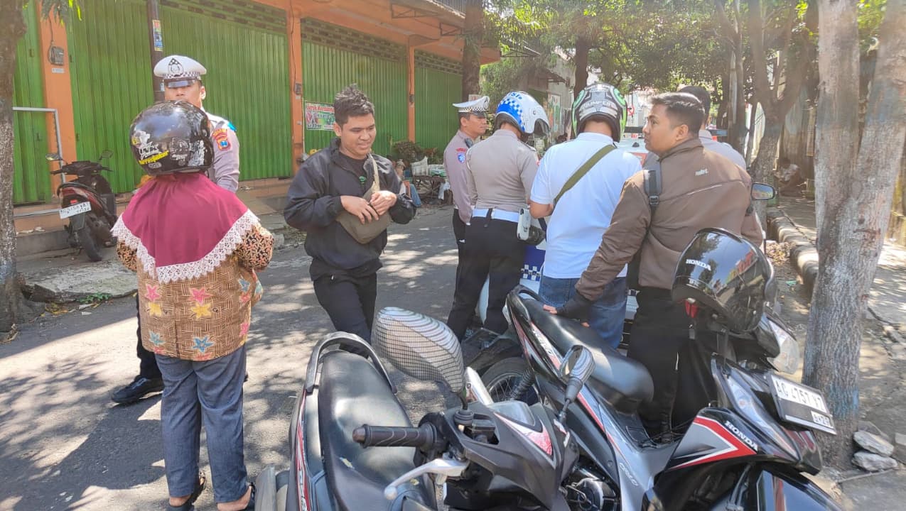Terobos Rambu Rambu Larangan, Puluhan Pengendara Terjaring Operasi Patuh di Nganjuk