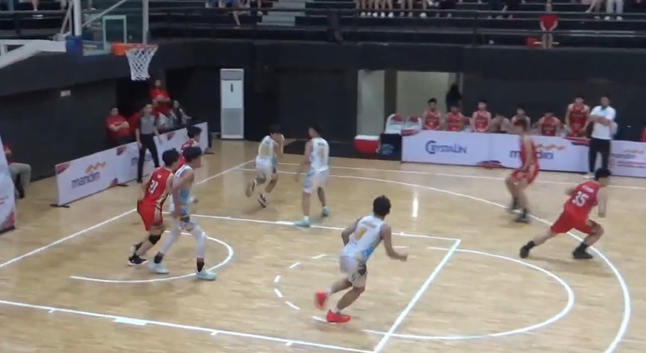 Dua Tim Asal Surabaya Melangkah ke Semifinal Kejurnas Basketball U-16 di Unesa