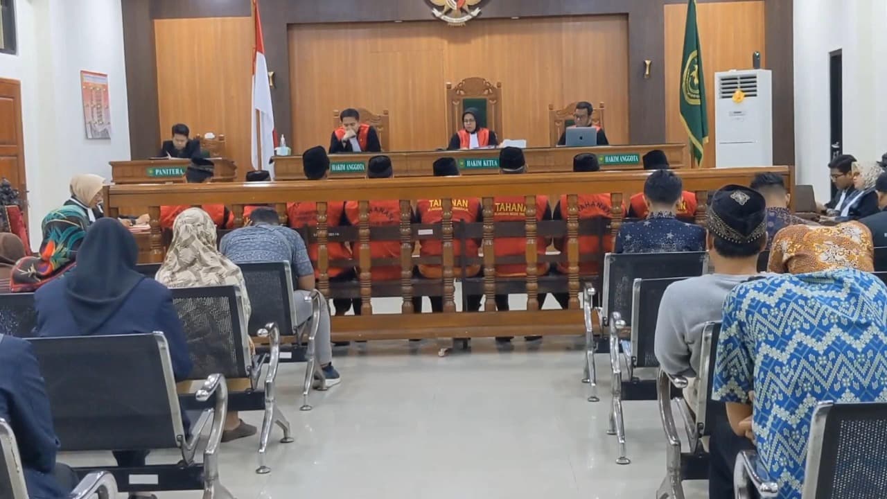 10 Pesilat Divonis 6,5 Bulan Penjara atas Perusakan Polsek Watulimo Trenggalek