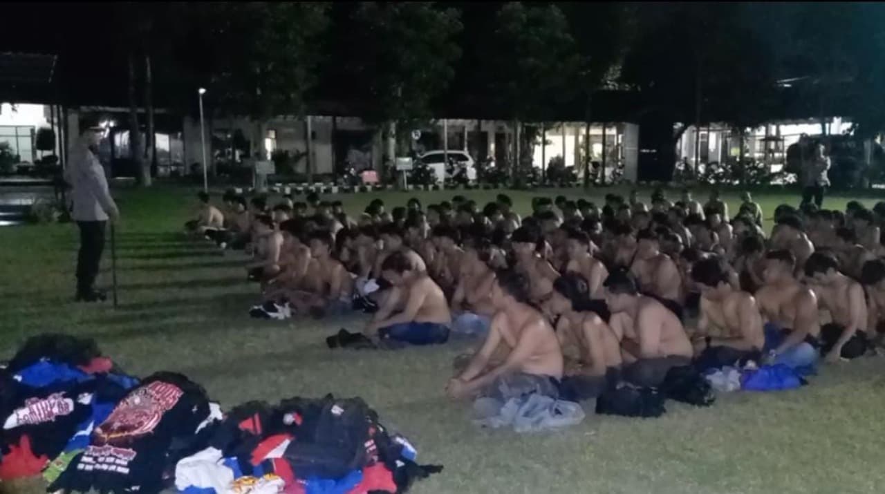 Grebek Pesta Miras Gengster, Polres Jombang Amankan 183 Anggota Batandos