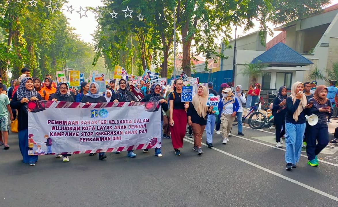 Pemkot dan PKK Surabaya Kampanyekan Stop Perkawinan Anak di CFD Taman Bungkul