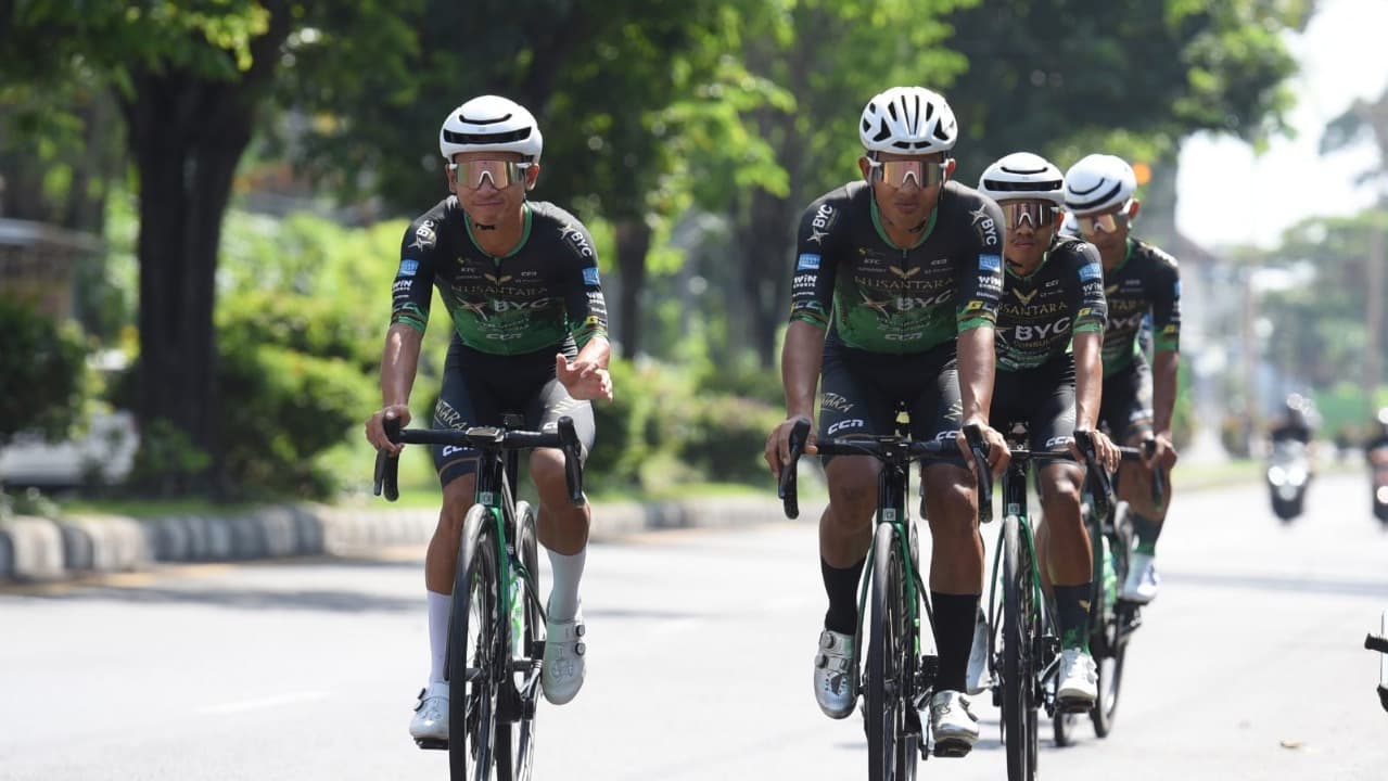 Telah Tiba di Banyuwangi, Para Pembalap Tour de Banyuwangi Ijen Siap Susuri 593 Kilometer Keindahan Alam Banyuwangi