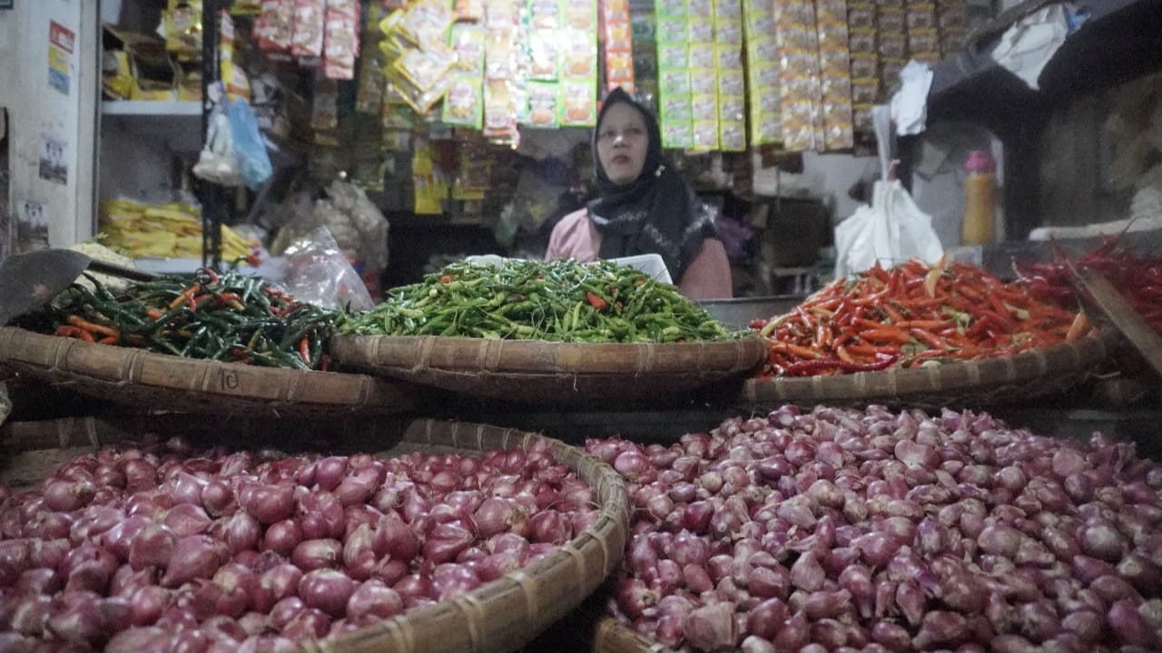 Banyak Petani Gagal Panen, Harga Bawang Merah di Pacitan Meroket