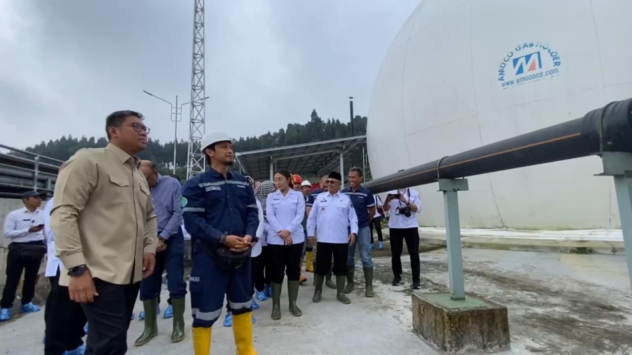 Wamen Pertanian Resmikan Reaktor Biogas Terbesar di Blitar, Olah Kotoran 10.000 Sapi per Hari