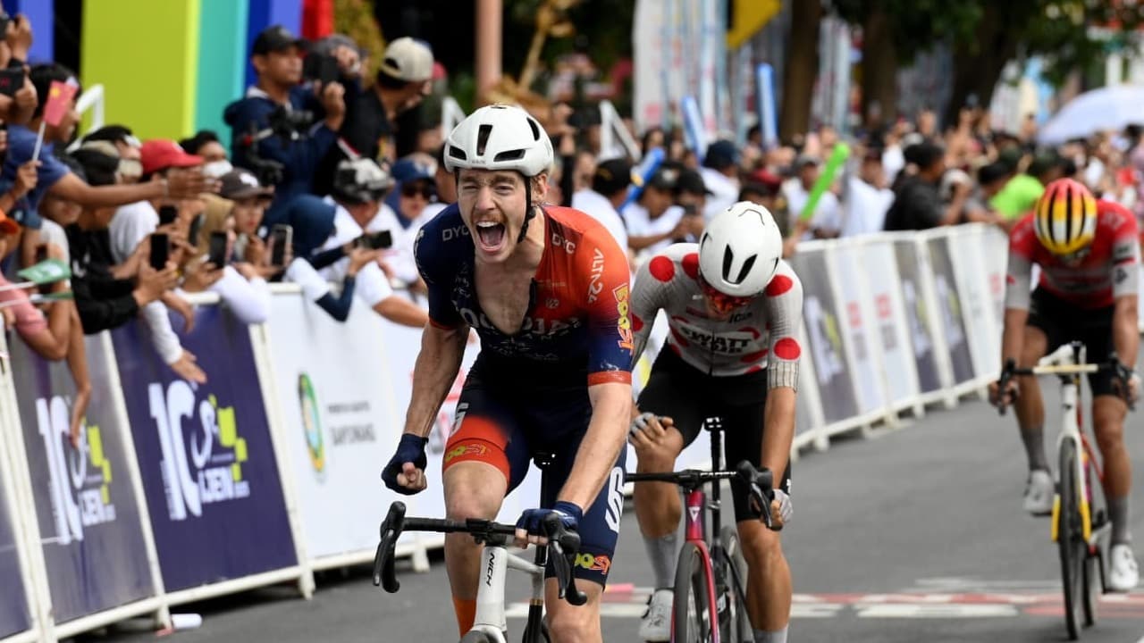 Pembalap Asal Australia, Carter Bettles Juarai Etape Tiga Tdbi 2025