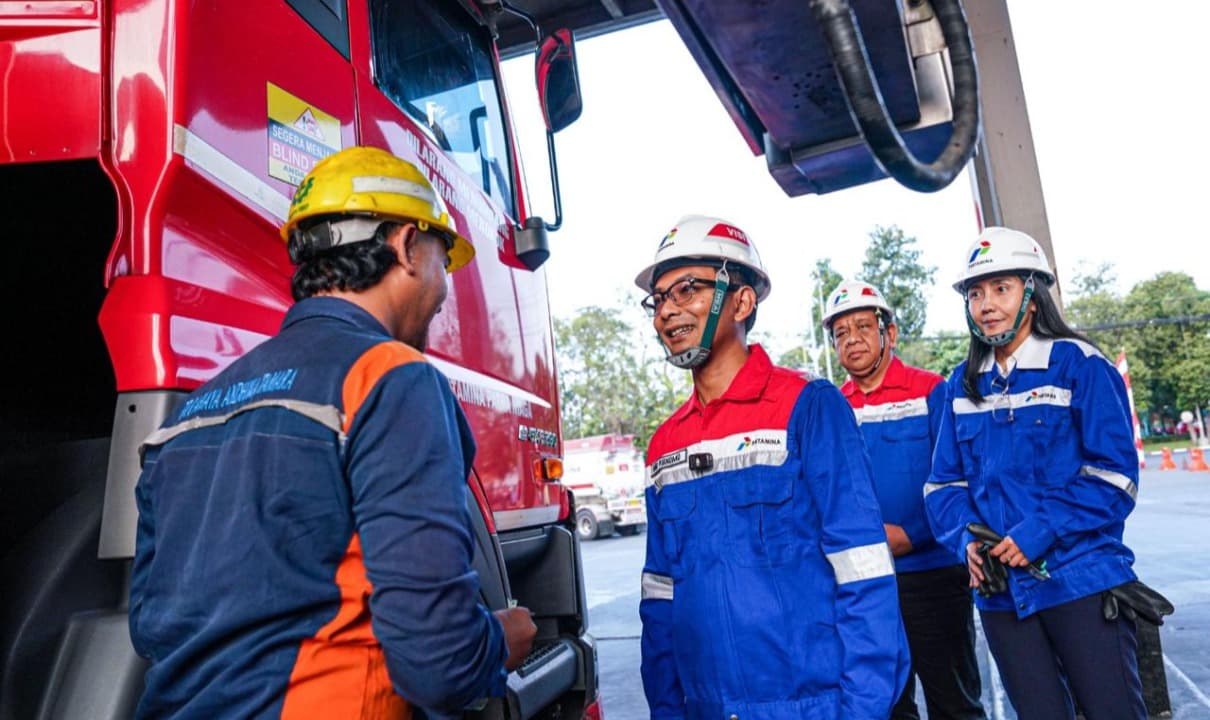 Direktur Pertamina Patra Niaga Pantau Langsung Tambahan Pasokan BBM ke Jember