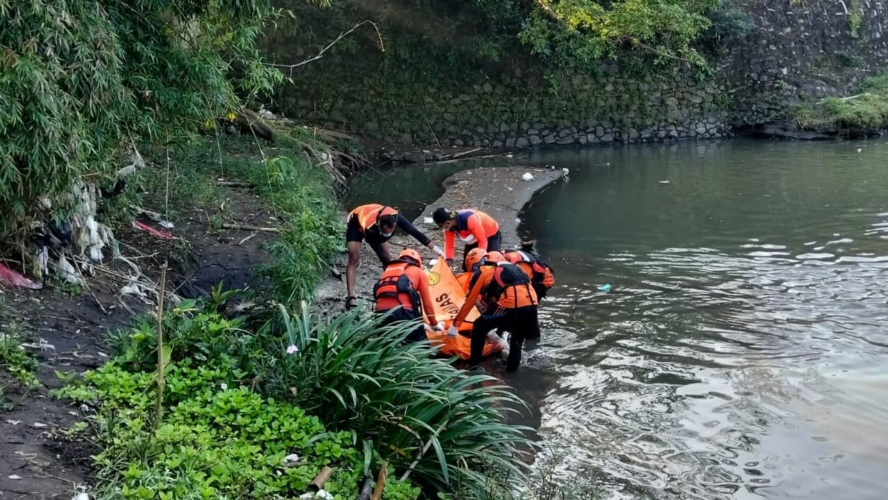 Nenek 66 Tahun di Banyuwangi Ditemukan Tewas Mengambang di Sungai