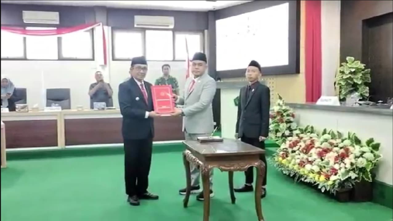 DPRD Pamekasan Sahkan Raperda Pertanggungjawaban APBD 2024