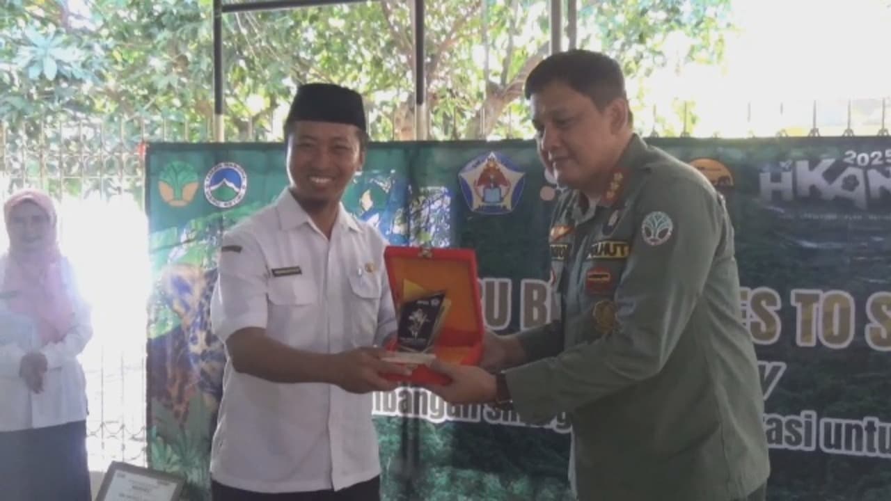 TNMB Gandeng Siswa SMAN 5 Jember, Lawan Degradasi Hutan Lewat Edukasi