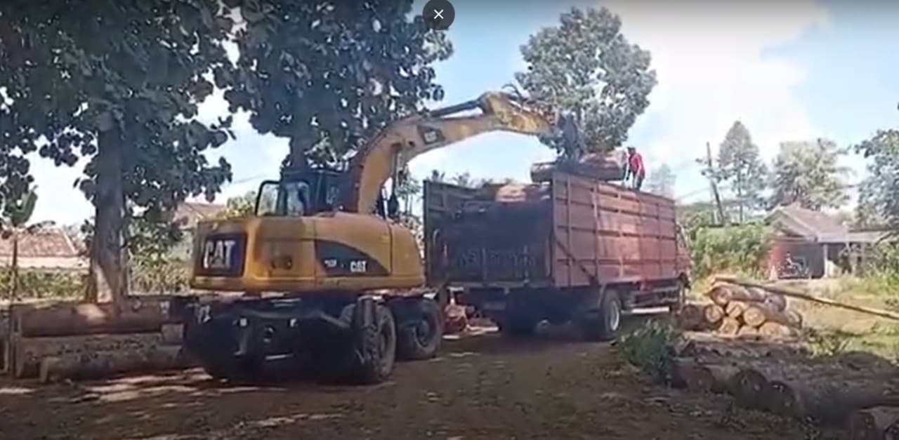 Tak Hanya Motor, Maling di Lumajang juga Curi Ekskavator Senilai Rp 1,5 Miliar