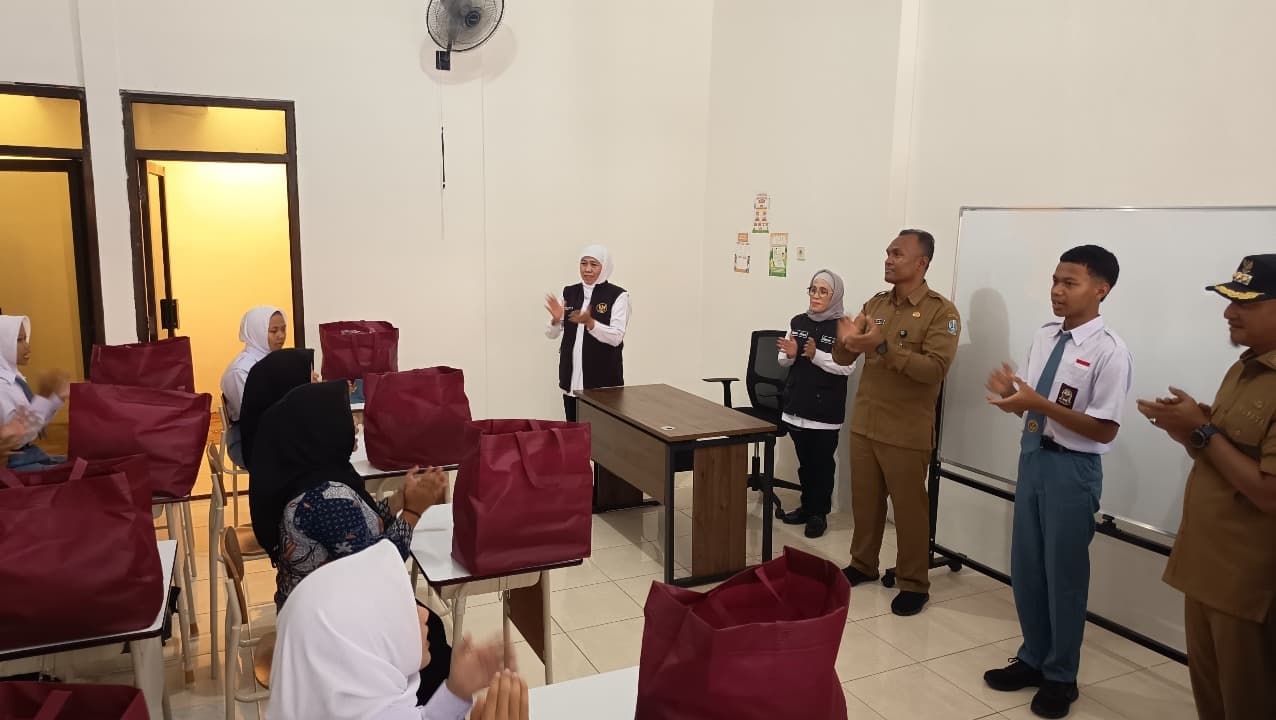Khofifah Tinjau Sekolah Rakyat di Pacitan, Dorong Penguatan Karakter dan Ekstrakurikuler