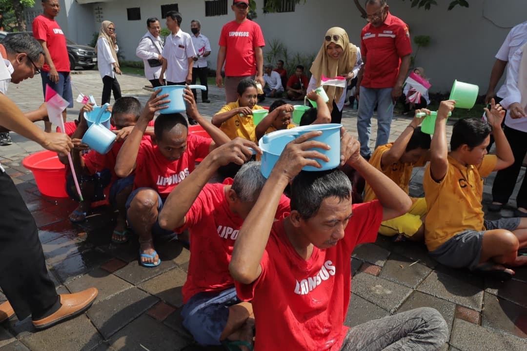 ODGJ dan PMKS Liponsos Surabaya Rayakan HUT RI dengan Lomba Seru