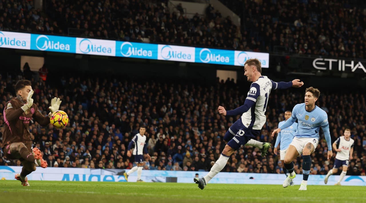 Jadwal Liga Inggris Pekan Ini: Tottenham Hotspur Tantang Manchester City, Liverpool Hadapi Newcastle United