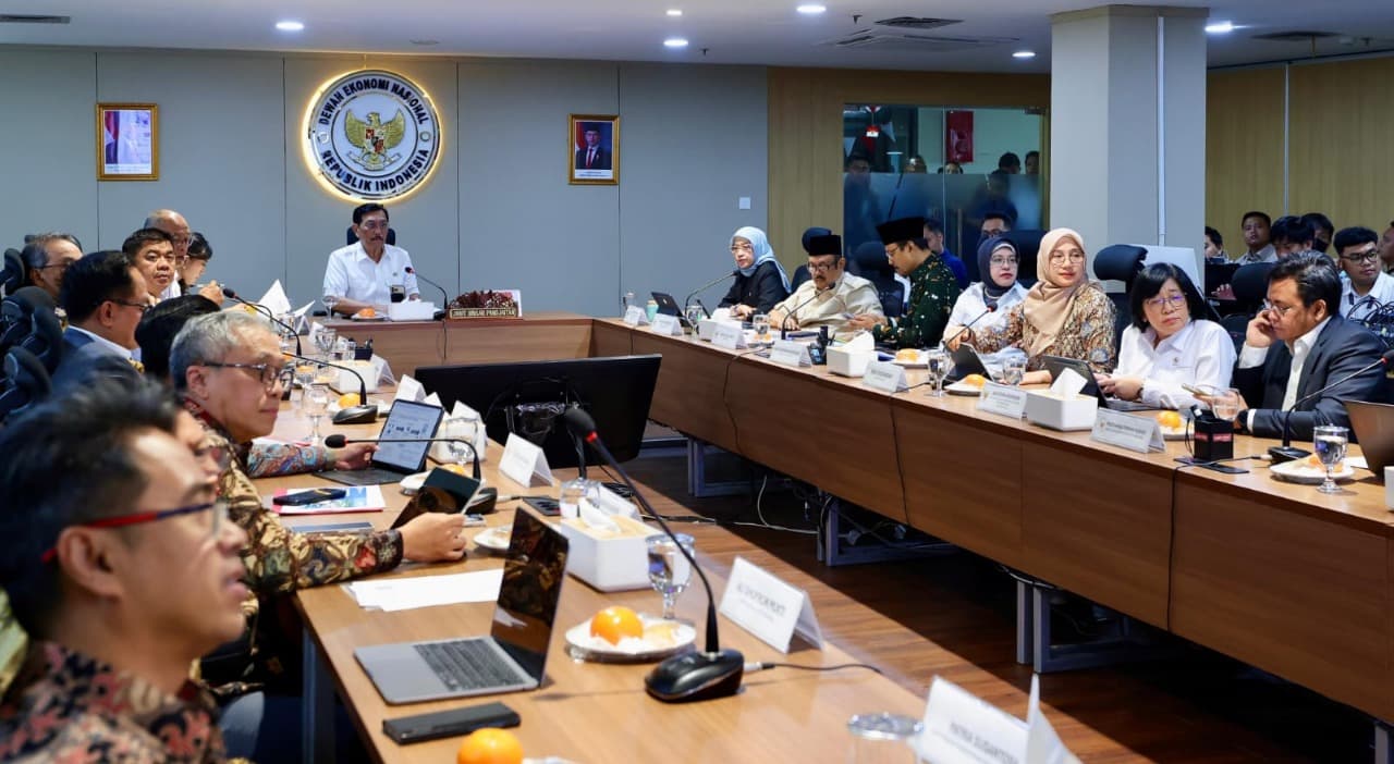 Bupati Ipuk Bersama Empat Menteri Finalisasi Pilot Project Penyempurnaan Digitalisasi Bansos