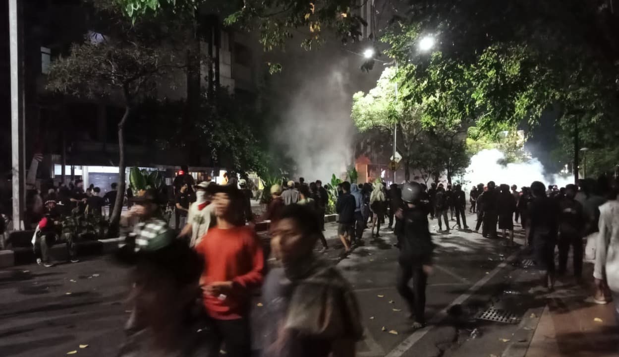 Empat Mahasiswa ITS Dilaporkan Hilang Usai Demo Ricuh di Surabaya