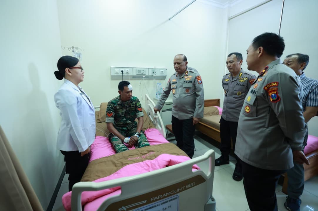 6 Polisi dan 1 Prajurit TNI Terluka Saat Kericuhan di Grahadi