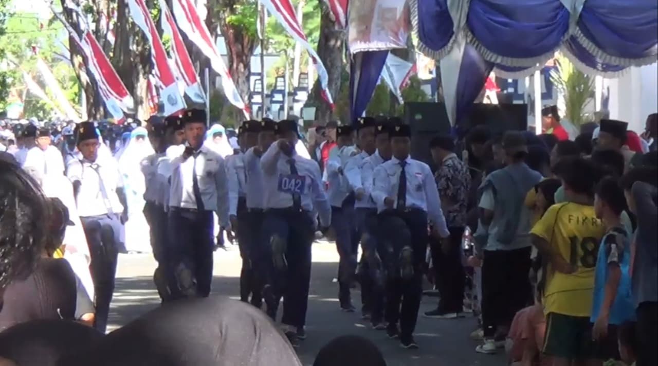 HUT RI Ke-80, Pemkab Sampang Gelar Lomba Gerak Jalan