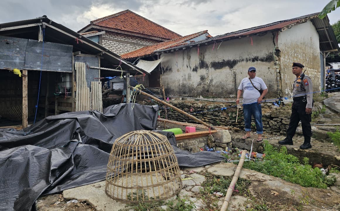 Polisi Amankan Enam Warga Pamekasan Diduga Terlibat Judi Sabung Ayam