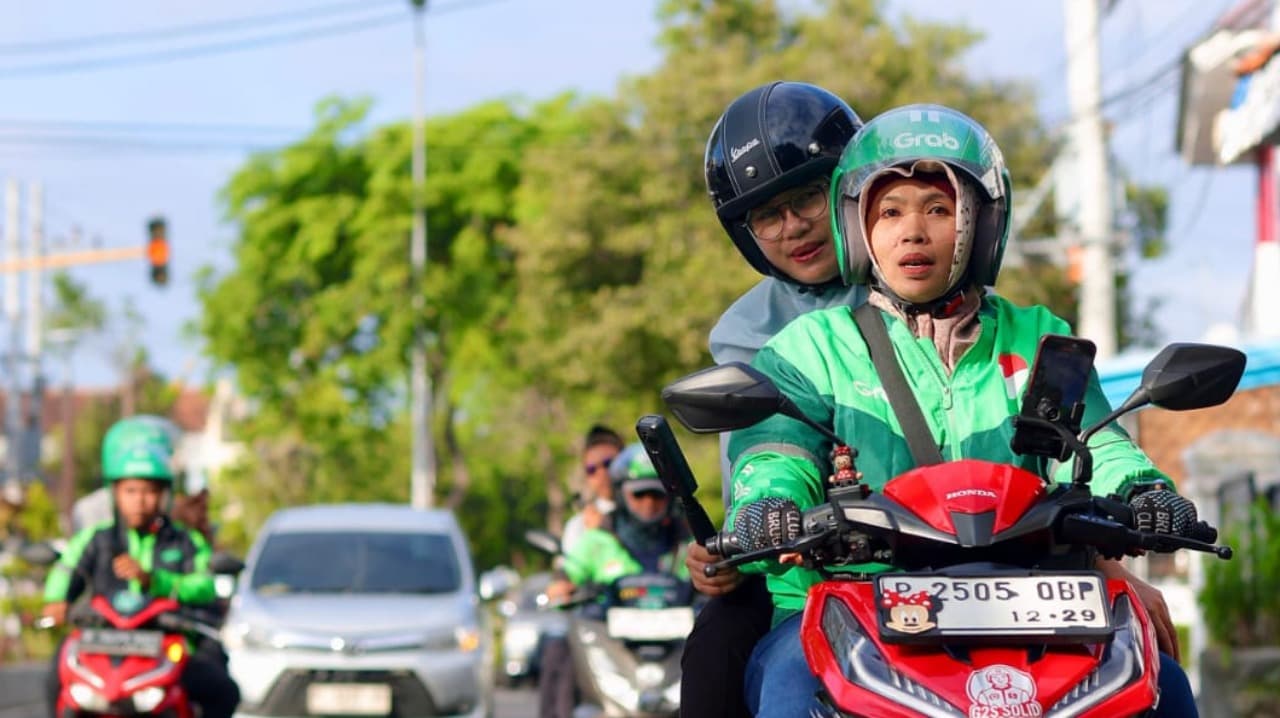 Tingkatkan Pendapatan Para Sopir, Bu Ipuk Gelar Gerakan Manfaatkan Ojol dan Tarnsportasi Umum Tiap Jumat