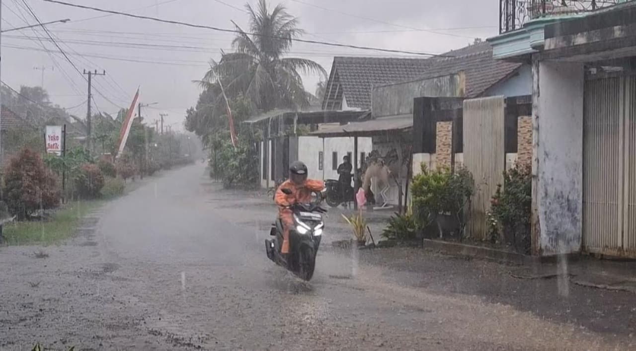 Banyuwangi Alami Peralihan dari Musim Kemarau ke Musim Hujan