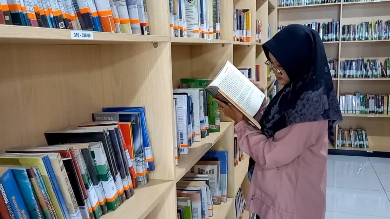 Tingkat Gemar Membaca Meningkat, Namun IPLM Trenggalek Justru Alami Penurunan
