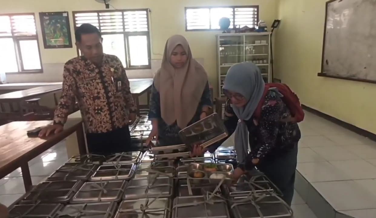 Ribuan Porsi MBG di Bangkalan Dikembalikan karena Terindikasi Basi