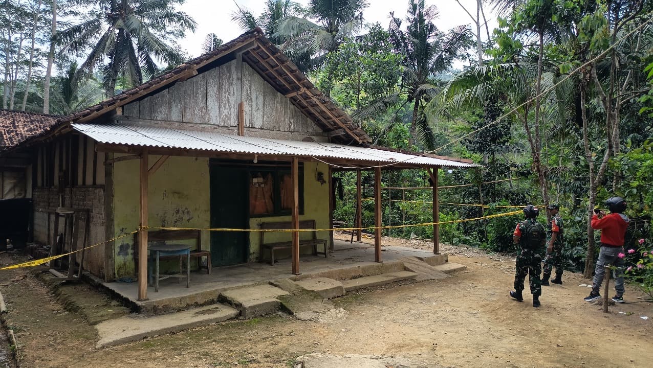 Polisi Buru Terduga Pelaku Pembunuhan di Pacitan, Kabur ke Hutan Bawa Celurit