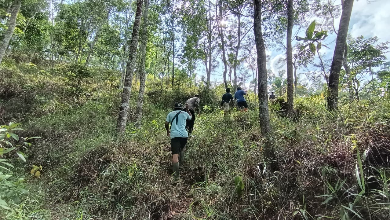 Aparat Sisir Hutan Kejar Pelaku Pembunuhan di Pacitan