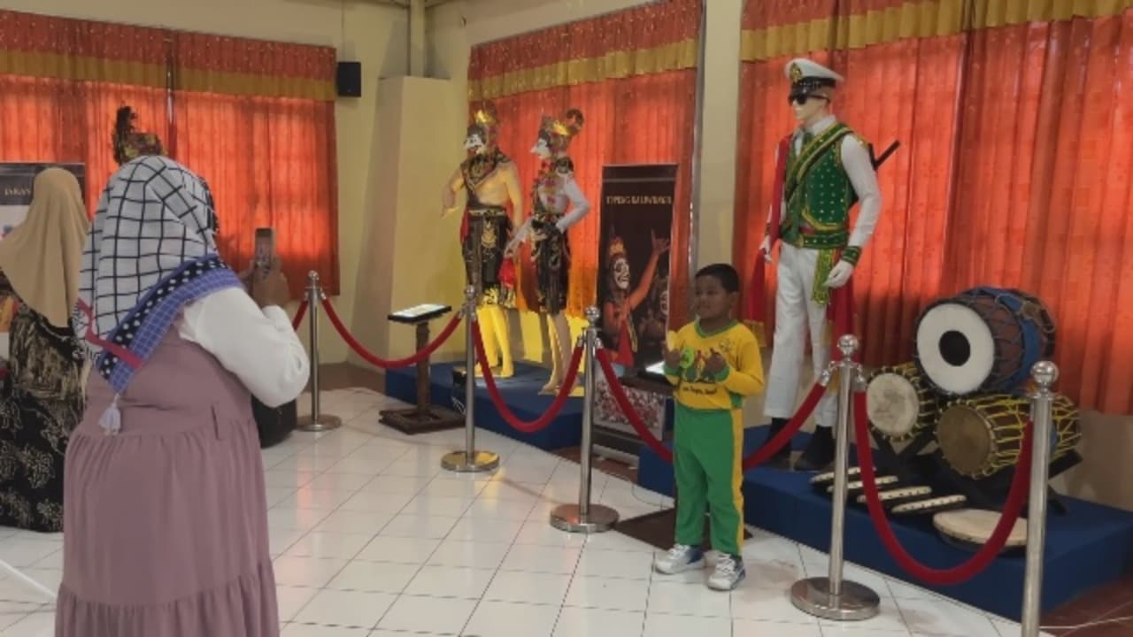 Belajar Sejarah Sambil Bermain, Bocil Lumajang Antusias di Museum Daerah