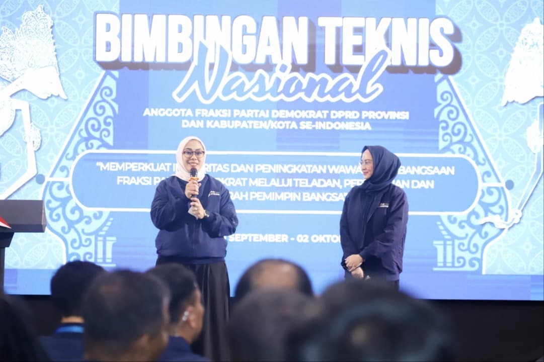 Dina Lorenza dan dr. Cellica Nurrachadiana Hadir di Bimteknas Demokrat Pacitan, Ajak Perempuan Indonesia Lebih Berdaya