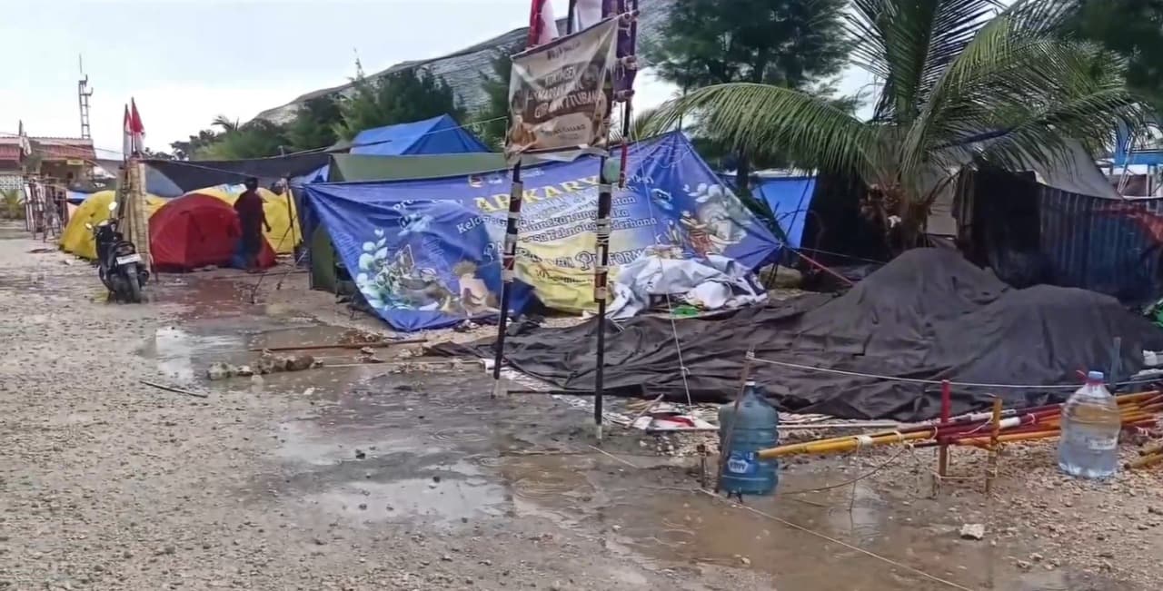 Hujan Deras dan Angin Kencang, Puluhan Tenda Perkemahan Pramuka di Tuban Roboh dan Terendam Banjir