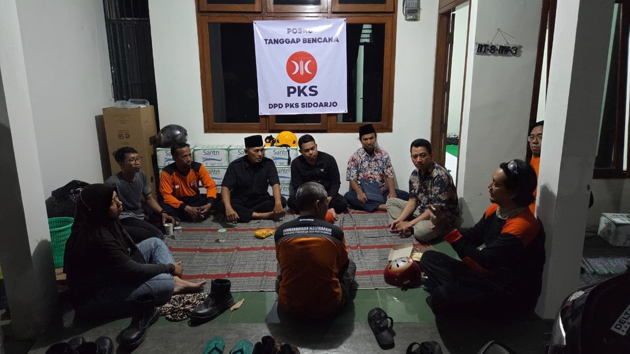 H+3 Musibah di Ponpes Al Khoziny Sidoarjo, Relawan PKS Terus Standby di Posko
