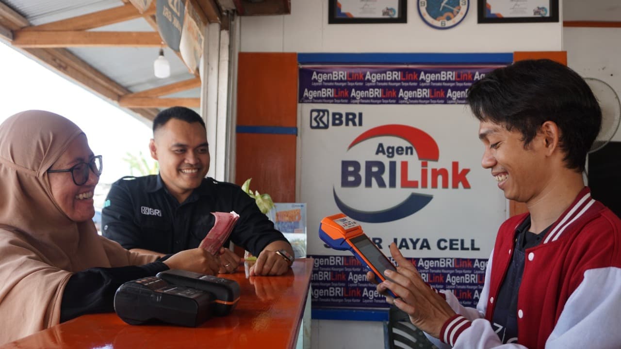 Transaksi Tembus Rp 1.145 Triliun, AgenBRILink Perkuat Inklusi Keuangan Hingga Desa