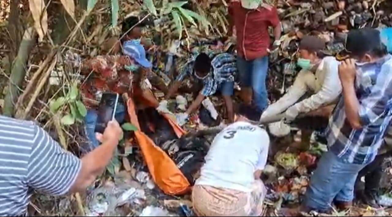Remaja Tanpa Identitas Ditemukan Tewas Membusuk di Jurang Sedalam 10 Meter