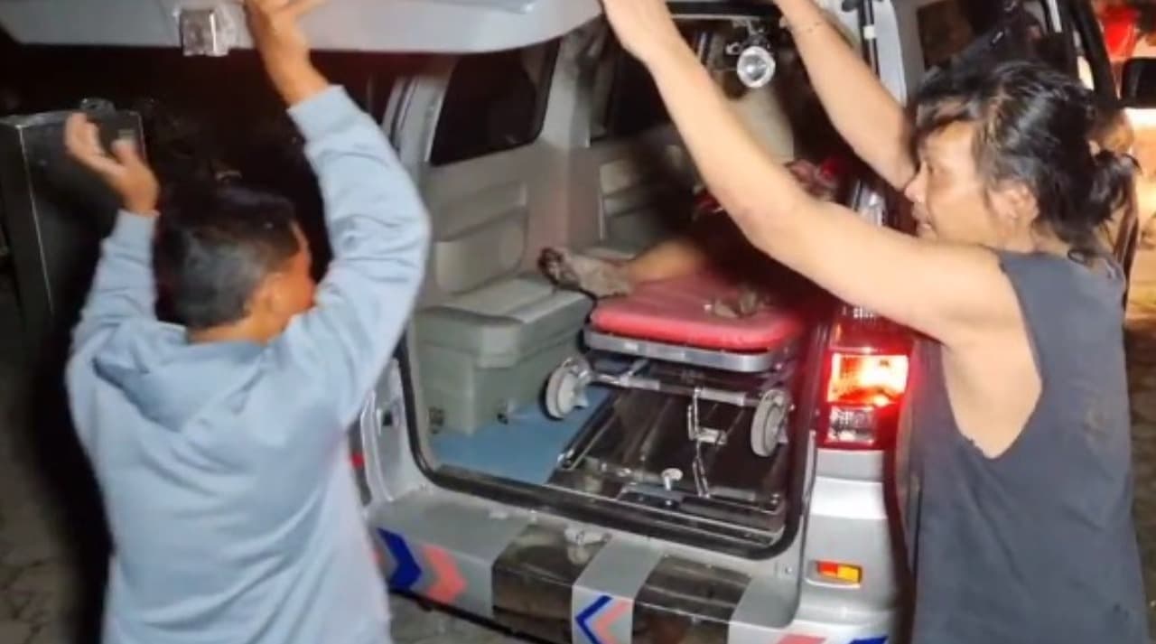 Berani Lawan Api, Warga Nambak Ponorogo Alami Luka Bakar Serius